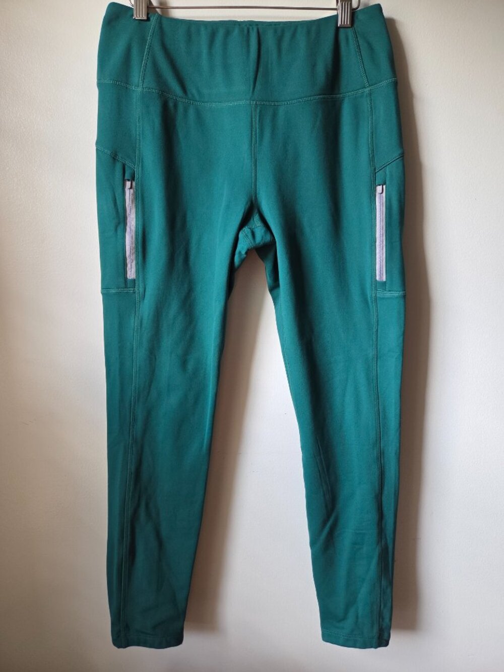 EUC LIKE NEW MONDETTA PERFORMANCE+ LUXURY LINED LEGGINGS SIZE M